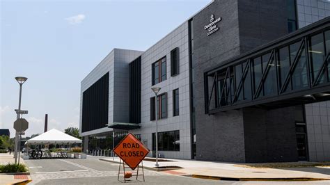 Evansville's Deaconess Clinic Downtown celebrates opening of new building