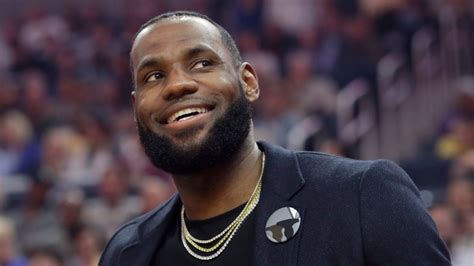 LeBron James laughs off Trump's criticism of NBA players taking a knee ...