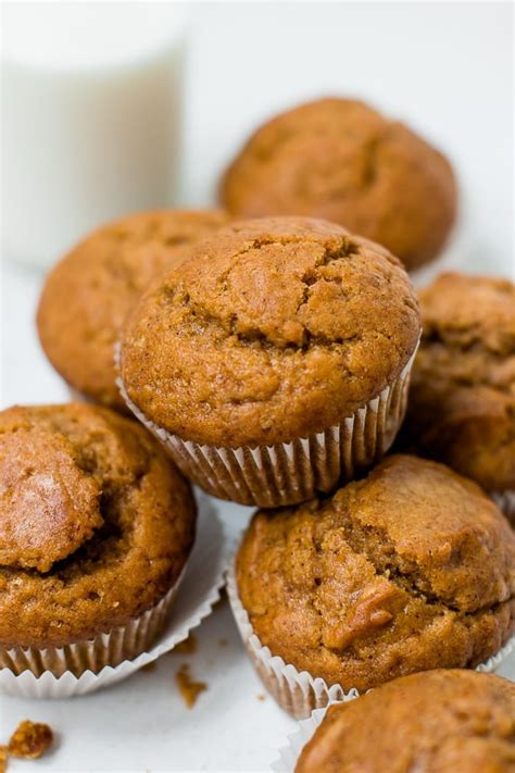 The Most Amazing Easy Pumpkin Muffins - Pretty. Simple. Sweet.