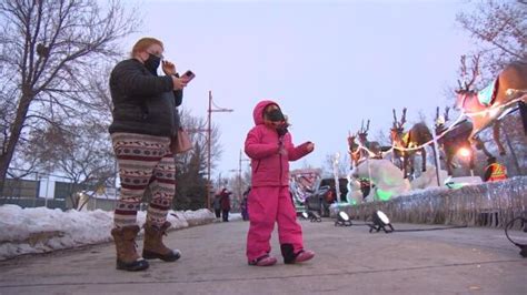 He's back! Winnipeg's Santa Claus Parade goes ahead with pandemic twist | CBC News