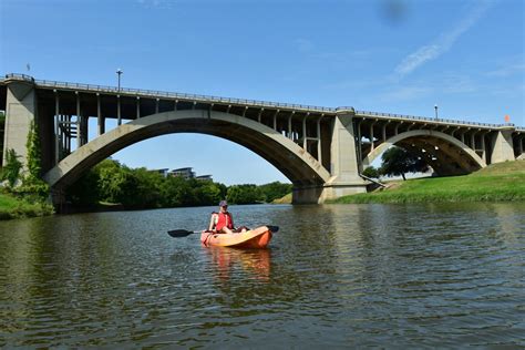 Explore the Trinity River, Kayak Style! – Tarrant Regional Water District