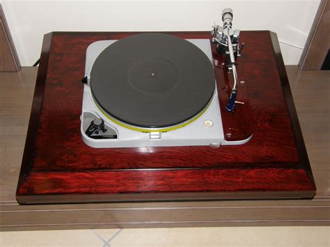 Old Turntables: Thorens TD 124 MKII