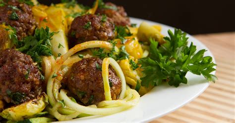 Turmeric Mini Meatballs | Healthful Pursuit