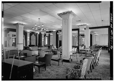 96. GENERAL VIEW OF THE MAIN DINING ROOM - Blenheim...