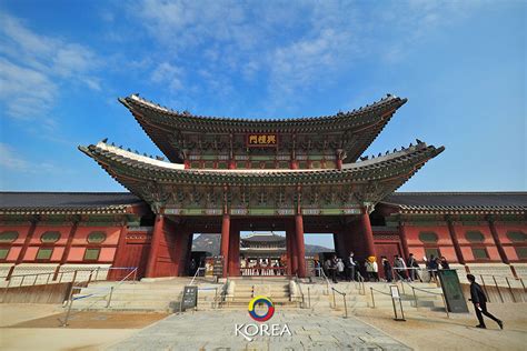 Gyeongbokgung Palace ใบไม้เปลี่ยนสี เคียงบกกุง - เที่ยวเกาหลี | Koreafanclub