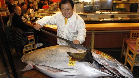 A bluefin tuna sells for record $1.76M in Tokyo