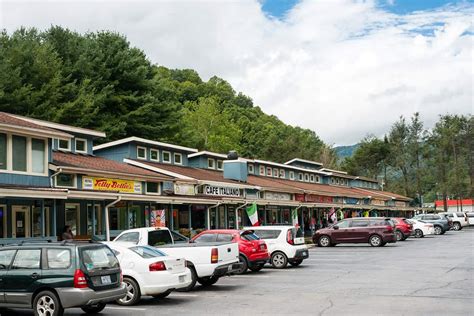 Maggie Valley Shopping - Visit NC Smokies