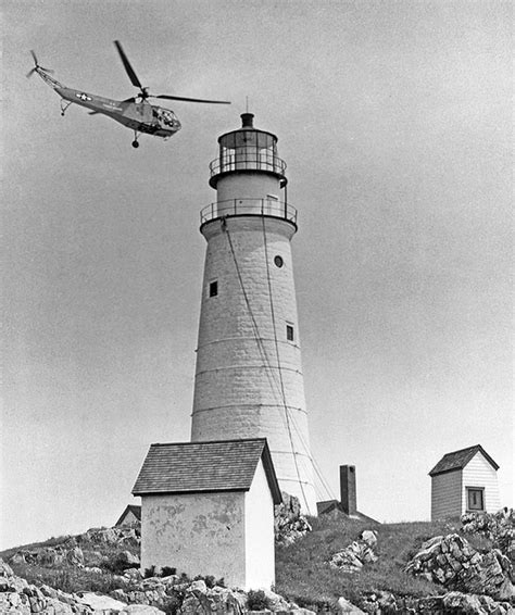 Boston Harbor Lighthouse, Massachusetts at Lighthousefriends.com