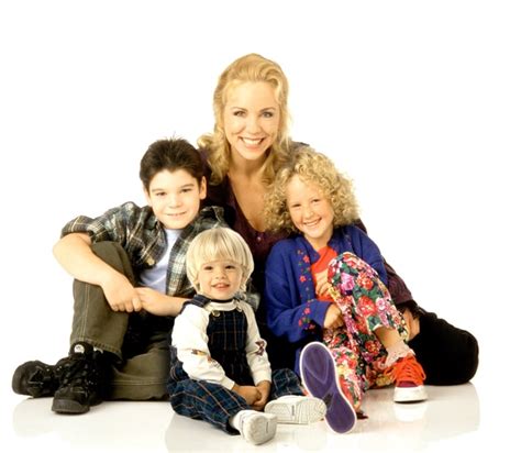 Grace Under Fire | TV Shows Like Roseanne | POPSUGAR Entertainment Photo 6