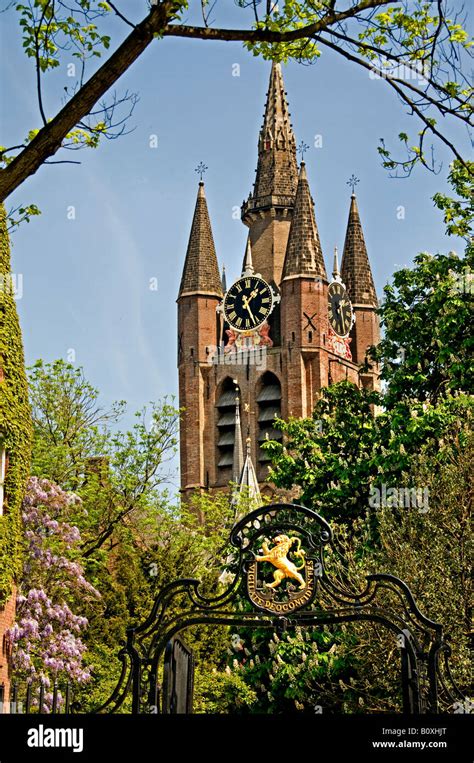 Delft old church netherlands dutch town city Stock Photo - Alamy