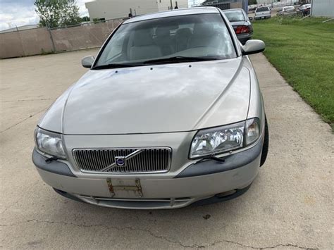 2000 Volvo S90 “ Sunroof/ Runs Great for Sale in Naperville, IL - OfferUp