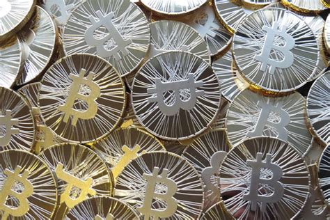 Bitcoin, bitcoin coin, physical bitcoin, bitcoin photo | Flickr