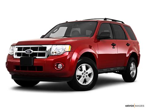 2010 Ford Escape XLT I4 FWD 5MT: Price, Review, Photos (Canada) | Driving