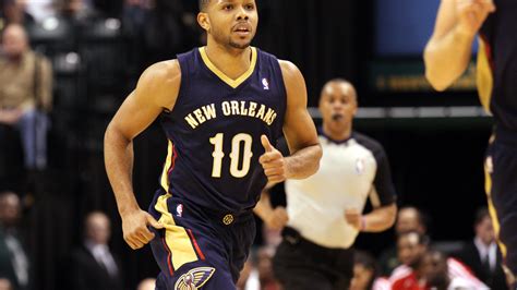 Pelicans' Eric Gordon sidelined with shoulder injury