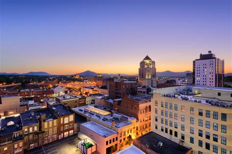 Roanoke, Virginia Skyline | Affordable Corporate Suites