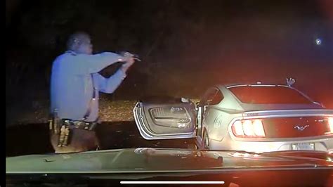 Dash cam ARKANSAS STATE POLICE chase in Little Rock, driver flees - YouTube