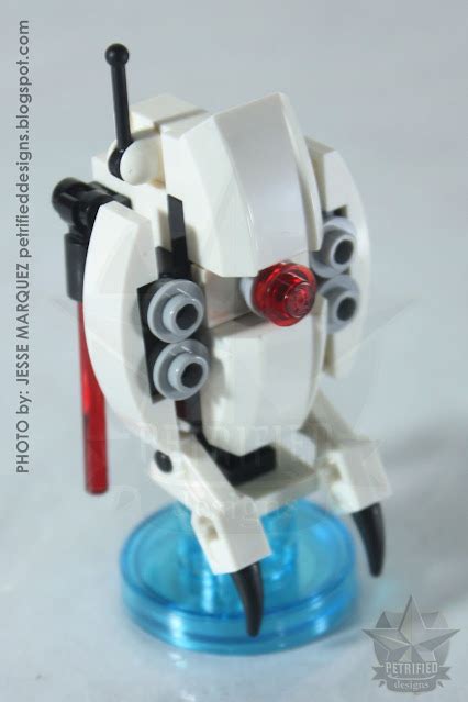 Randomly Random: [Toy Review] PORTAL 2 - LEGO Dimensions Level Pack