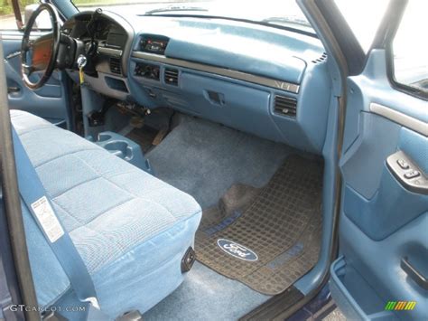 1995 Ford F150 XLT Regular Cab interior Photos | GTCarLot.com