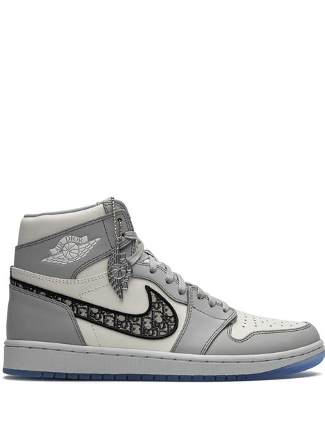 Jordan x Dior Air Jordan 1 Retro High Sneakers | White | FARFETCH IN