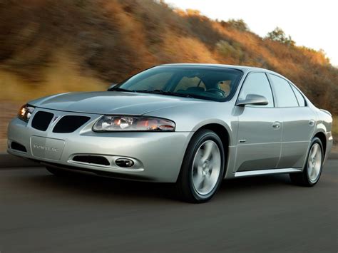 2005 Pontiac Bonneville GXP : Motor Desktop