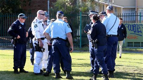 Illawarra Sports High School students evacuated after bomb threat ...