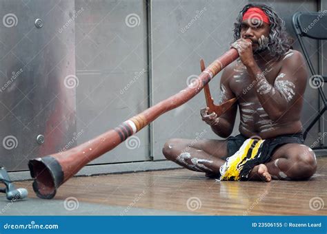 Aboriginal Didgeridoo Player Editorial Image - Image: 23506155