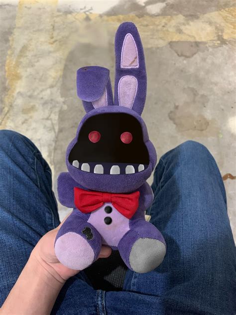 Withered Bonnie Plush (Real or fake?) : r/fivenightsatfreddys