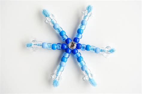 Beaded Pipe Cleaner Snowflakes