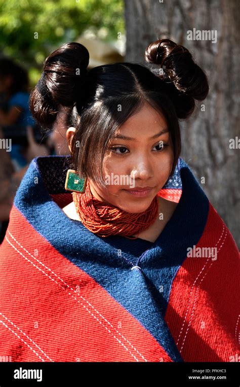 Hopi indian woman hi-res stock photography and images - Alamy