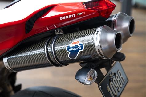 Ducati 1098R (9) - Richmonds - Classic and Prestige Cars - Storage and ...