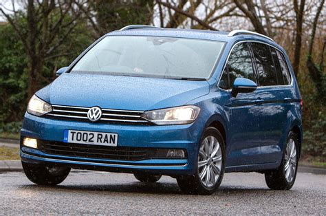 Volkswagen Touran Review 2024, Price & Specs | What Car?