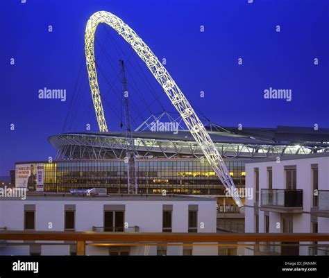 Wembley stadium night hi-res stock photography and images - Alamy