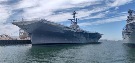 The Museum ship USS Hornet, in San Francisco. (1920x1080) : r/WarshipPorn