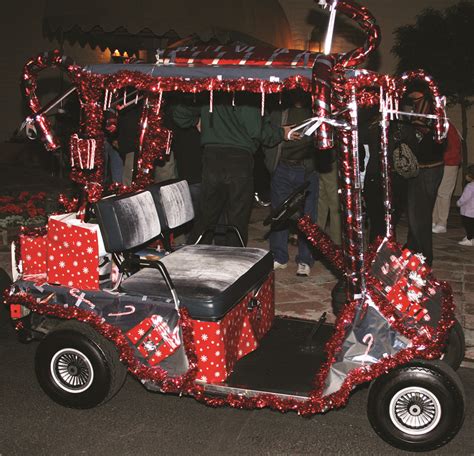 Don’t Miss The Annual Christmas Golf Cart Parade and Show – Sun Lakes Splash