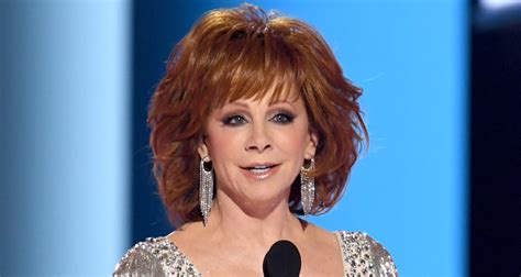 Reba McEntire Makes ‘Difficult Decision’ to Postpone This Weekend’s ...