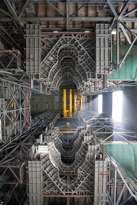 Here's a dizzying view of NASA's massive Vehicle Assembly Building ...