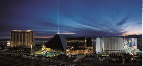 Luxor Resort & Casino, Las Vegas - Book a golf holiday or golf break