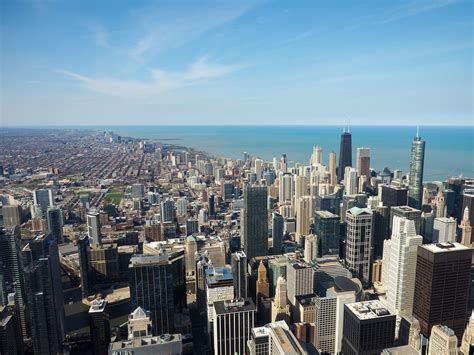 Willis Tower Skydeck vs. Hancock 360 Chicago: Which is Best?