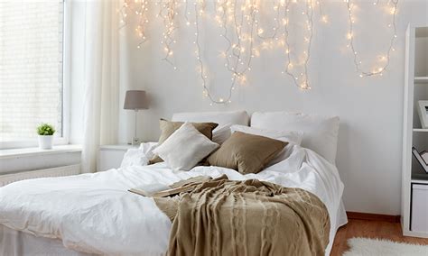 5 Inspirasi Dekorasi Kamar dengan Lampu Tumblr, Aesthetic Banget!