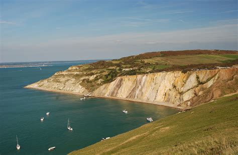 Isle of Wight Holiday Cottages with Late Availability