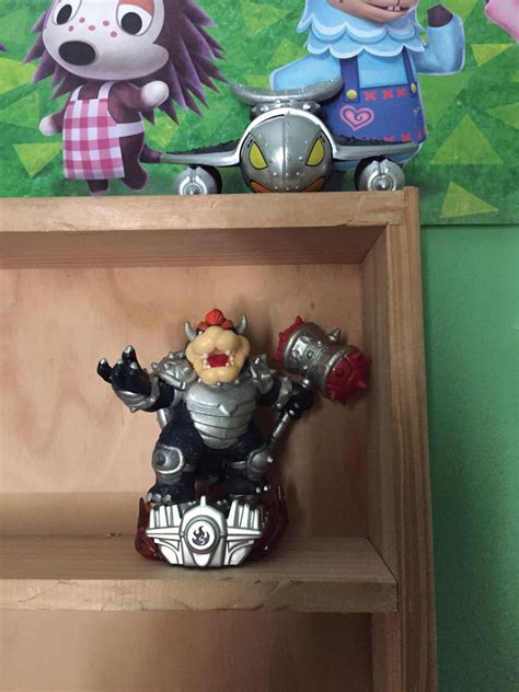 So I got the Dark Bowser Skylander... and it’s ugly. Not gonna keep it, find something else ...