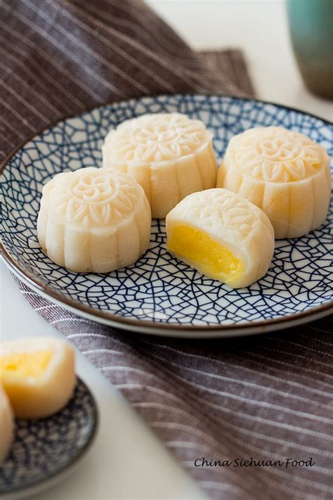 Snow Skin Mooncake-Video Recipe with Custard Filling – China Sichuan Food