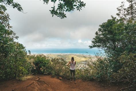 SLEEPING GIANT HIKE (NOUNOU MOUNTAIN) ON KAUAI, HAWAII - Journey Era