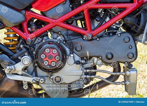 Ducati 998 V2 Motorcycle Engine Editorial Stock Image - Image of drive ...