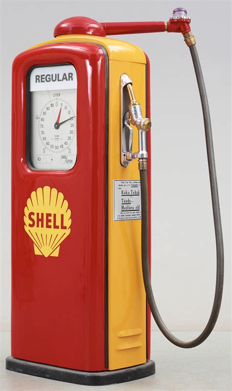 Shell petrol pump | Vintage gas pumps, Gas pumps, Old gas pumps