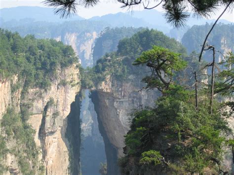 Zhangjiajie, China It's AVATAR or what? Zhangjiajie, Tianzi Mountains, Avatar, Sky People, Sword ...