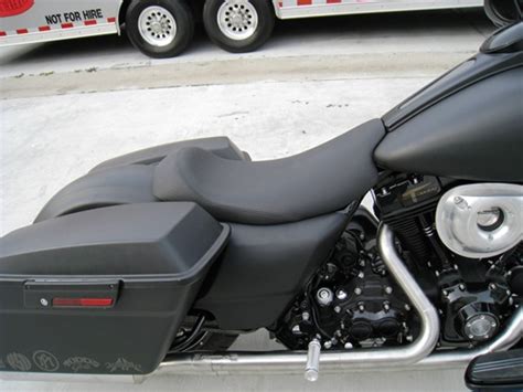 Street Glide Harley Davidson Custom Seat FLHX