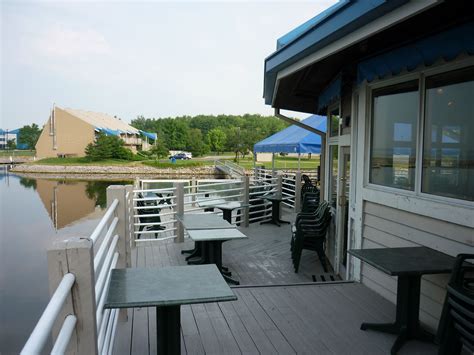 Rend Lake Resort | Lake resort, Resort, Outdoor decor