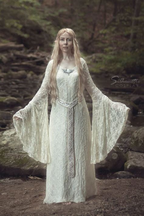 Galadriel Cosplay from 'Lord of the Rings' Reigns Supreme - Bell of Lost Souls