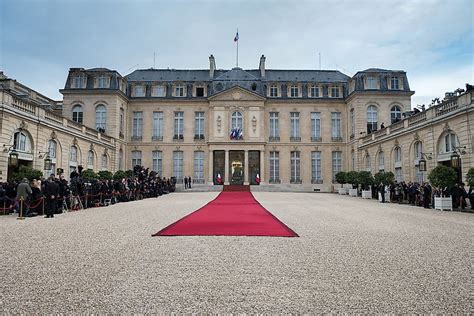 Where Does The President Of France Live? - WorldAtlas.com